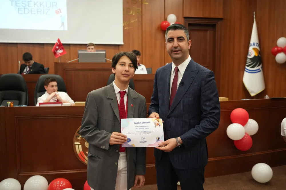 Kartal Belediyesi Çocuk Meclisi 23 Nisan’ı Kutladı   