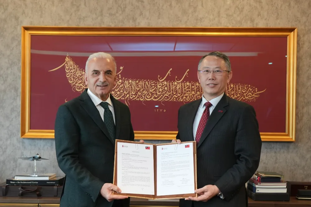 ÜMRANİYE VE TAYVAN İŞ BİRLİĞİYLE KADINLARIN GÜÇLENMESİNE DESTEK: MODA OKULU GİYİM ATÖLYELERİ PROJESİ BAŞLIYOR