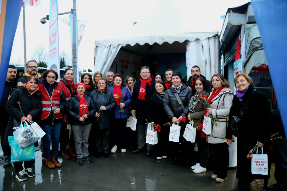 CHP Sarıyer Belediye Başkan Adayı Mustafa Oktay Aksu, 8 Mart Dünya Emekçi Kadınlar Günü’nü kutladı 
