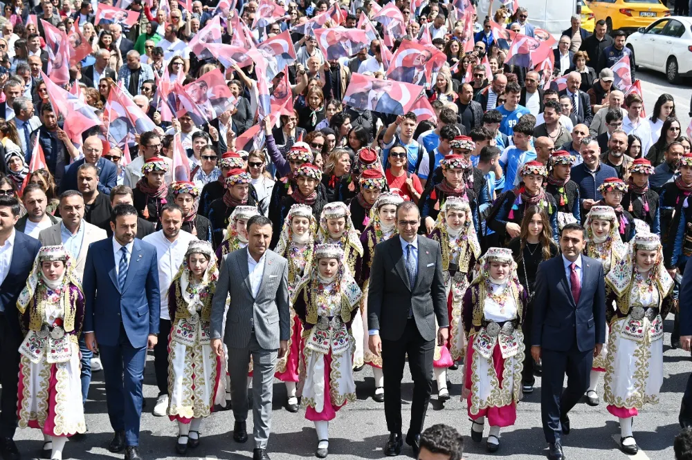 İSTANBUL’UN ÜÇ İLÇESİ ATATÜRK’ÜN İZİNDE YÜRÜDÜ