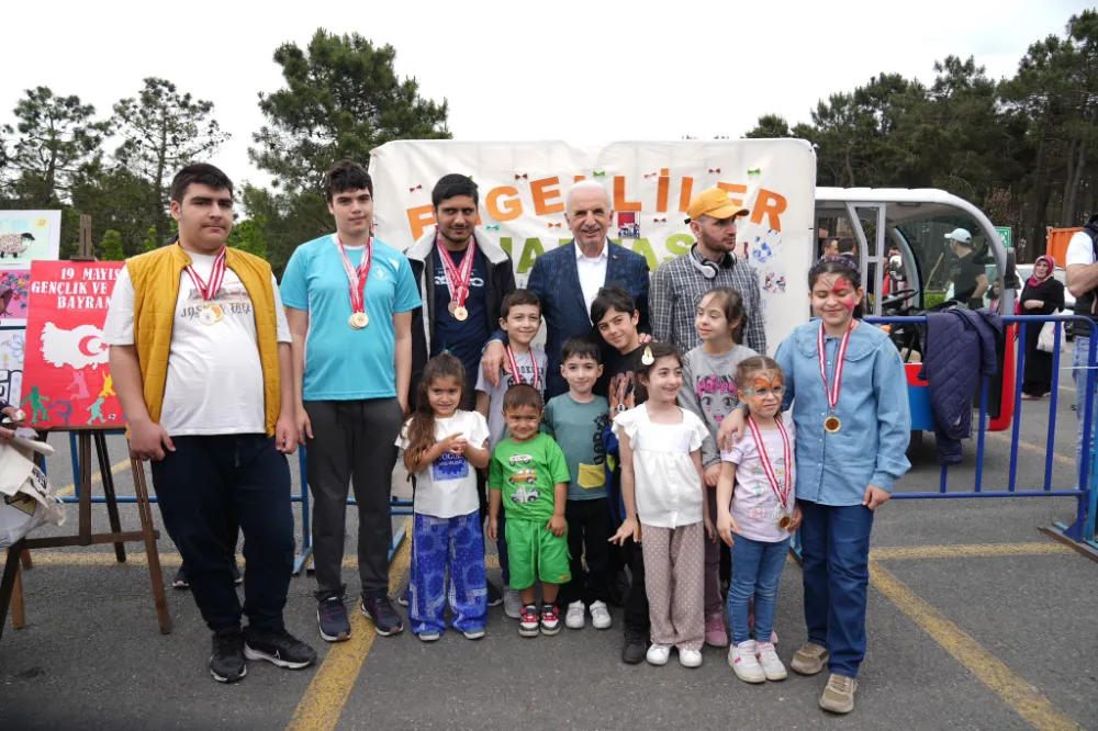 ÜMRANİYELİ ÇOCUKLAR 19 MAYIS’TA EN ŞEN FESTİVALDE DOYASIYA EĞLENDİLER