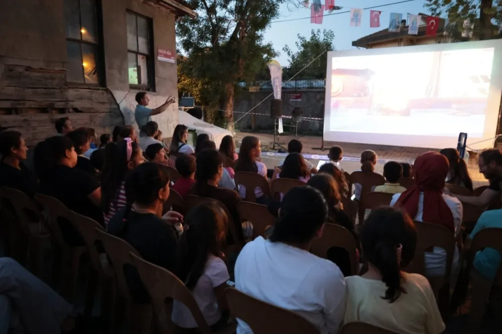 SARIYER’DE AÇIK HAVADA FİLM GÖSTERİMLERİ BAŞLADI