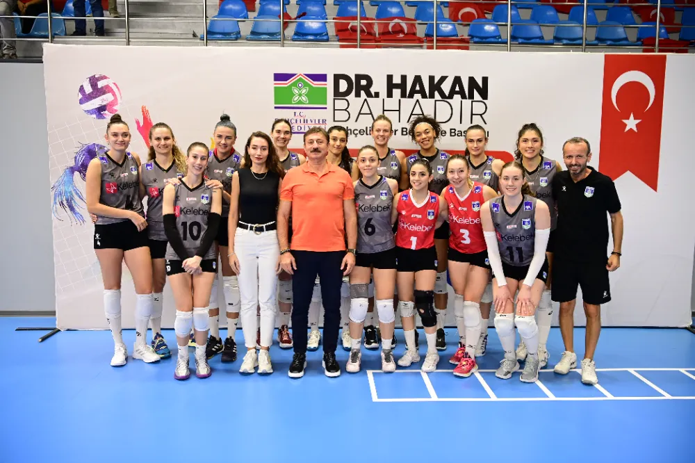 Cumhuriyet Kupası Kadınlar Voleybol Turnuvası Başladı