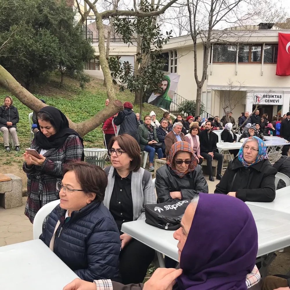 Mecidiye Muhtarı Dilek Yücetepe, Muharrem Lokması verdi