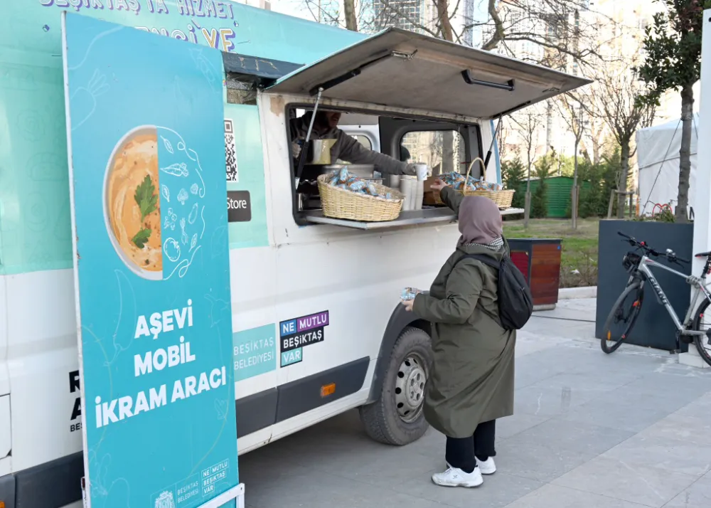 BEŞİKTAŞ BELEDİYESİ’NDEN SICAK ÇORBA İKRAMI