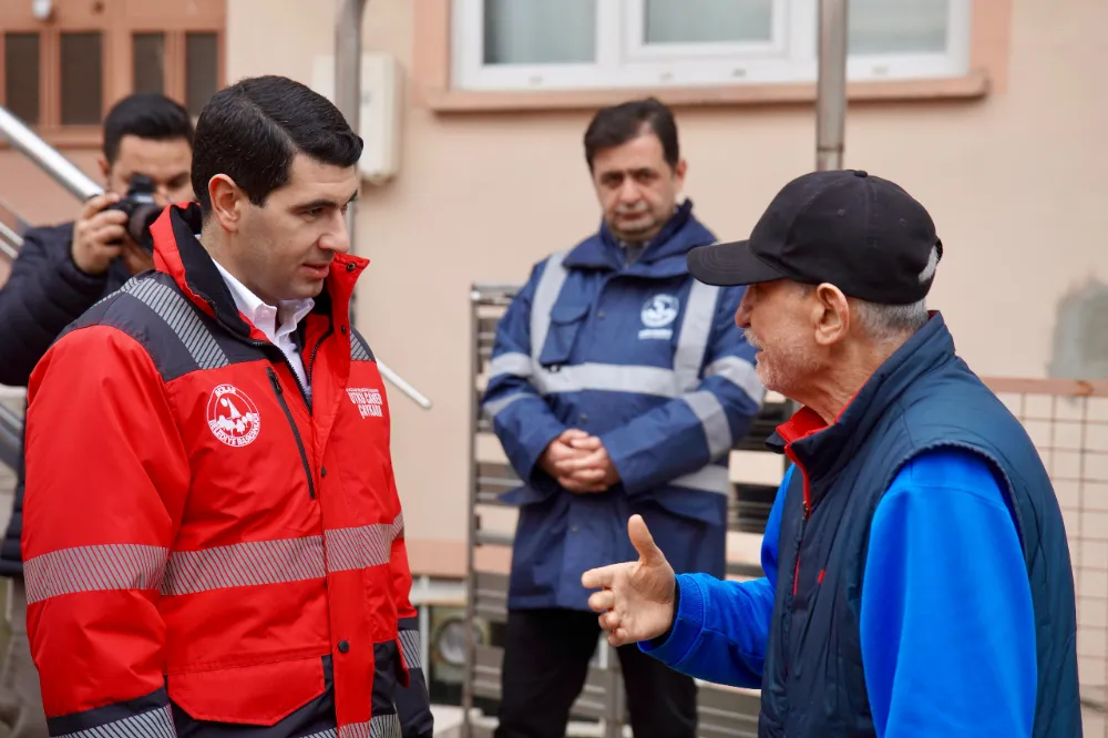 AVCILAR’DA “MAHALLE HİZMET SEFERBERLİĞİ” KIŞ ÇALIŞMALARI İLE HIZ KESMEDEN DEVAM EDİYOR