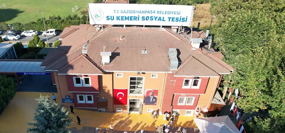 Gaziosmanpaşa Belediyesi Su Kemeri Sosyal Tesisi, bütçe dostu lezzetleri ve ferah alanlarıyla misafirlerini ağırlamaya devam ediyor