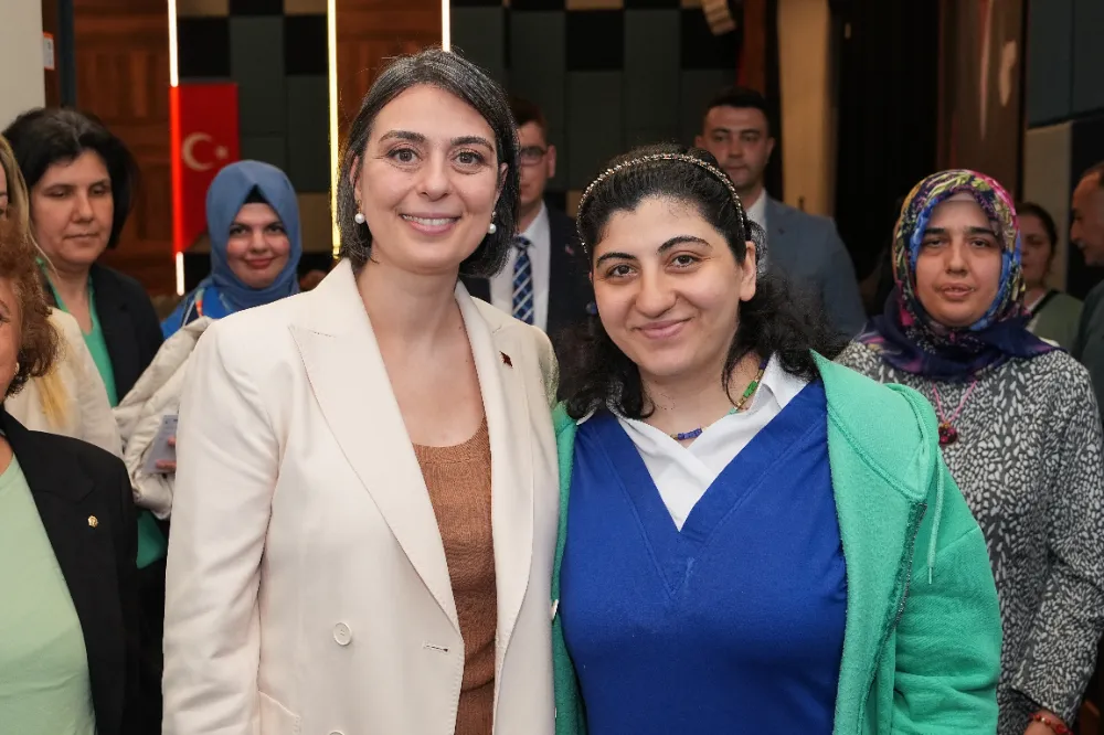 ÜSKÜDAR BELEDİYESİ “ENGELLİLER HAFTASI” DOLAYISIYLA ETKİNLİK DÜZENLEDİ