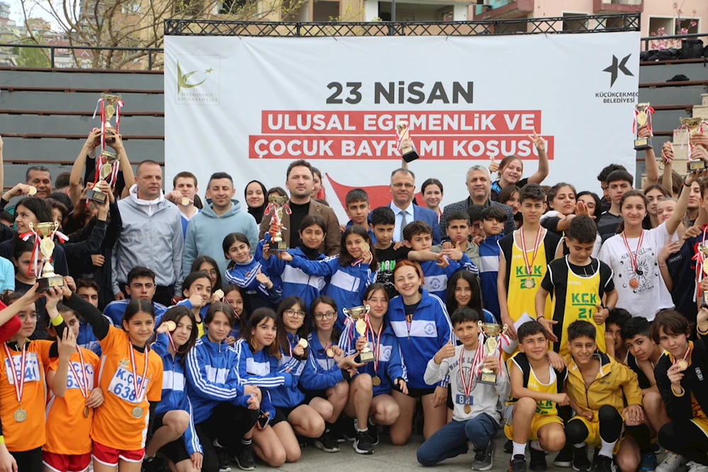 KÜÇÜKÇEKMECE BELEDİYESİ’NDEN 23 NİSAN ÇOCUK MARATONU