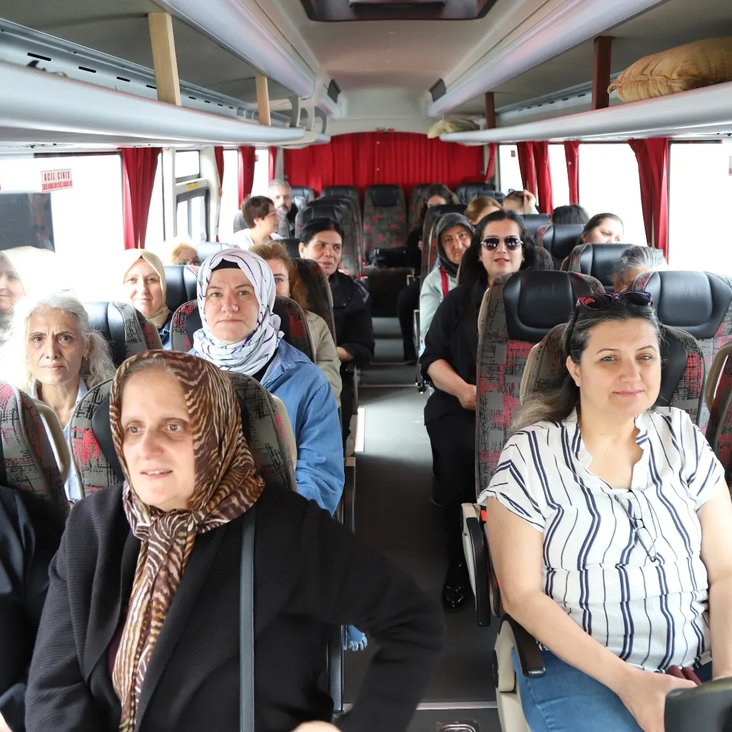 Kartal Belediyesi, ilçede yaşayan kadınlara yönelik geziler düzenliyor